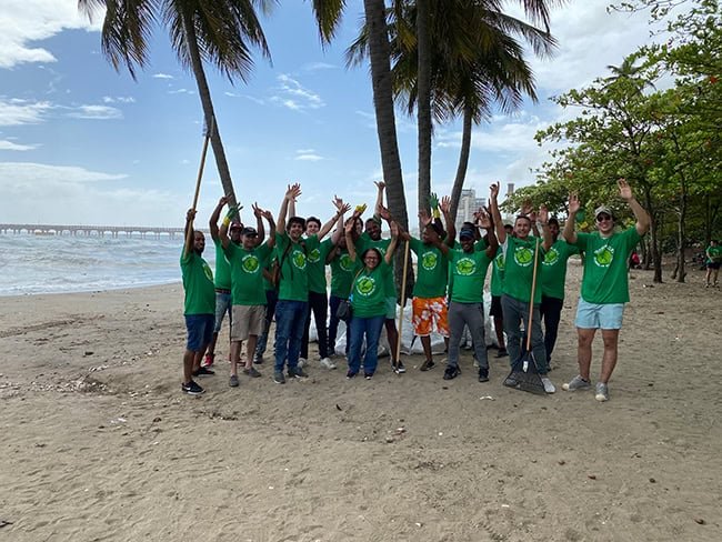 equipo de trashpackers formado por gente local blinds company y Tijmen Sissing