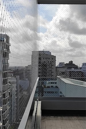 Malla de seguridad instalada en Santo Domingo