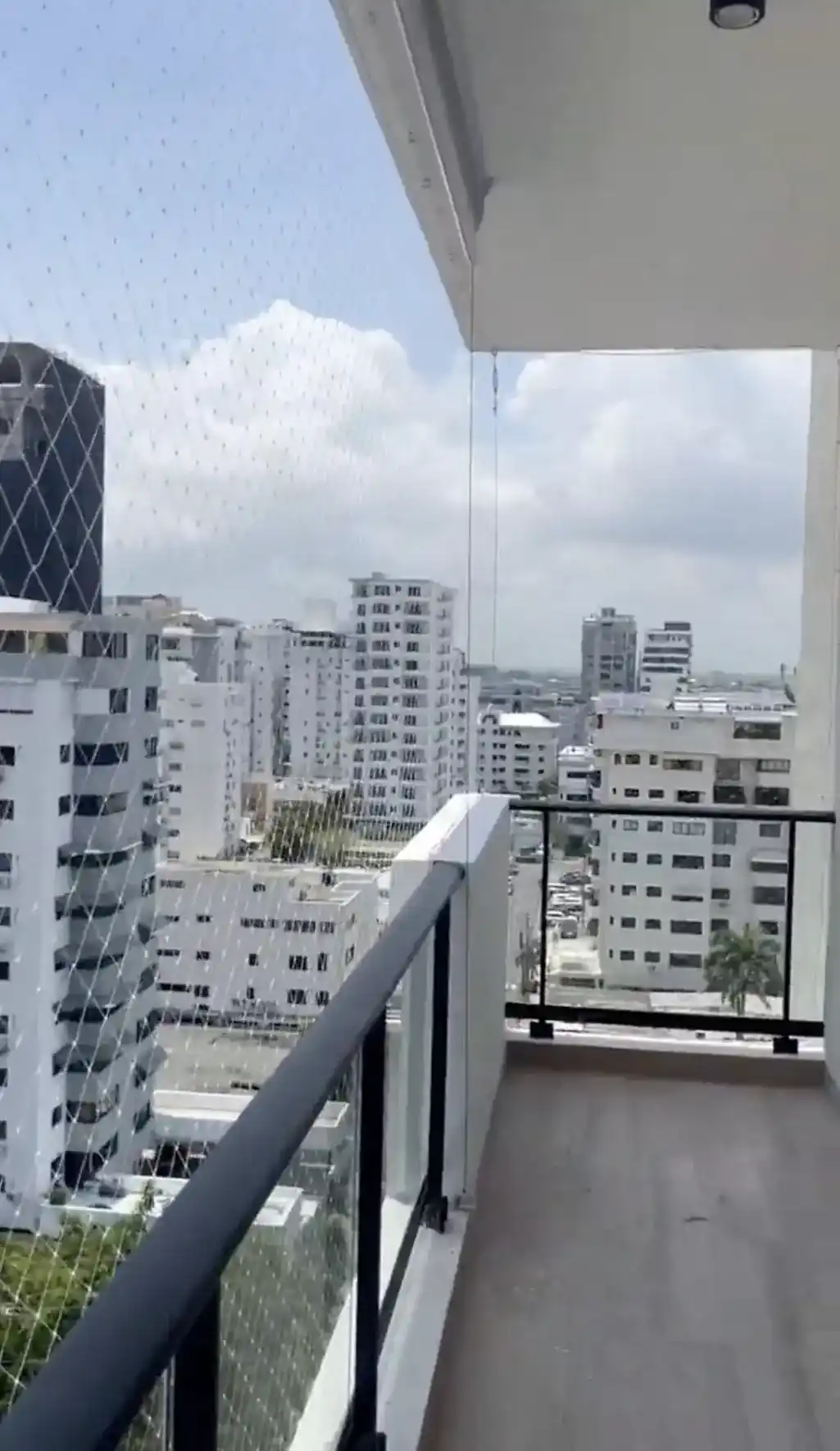 Mallas para balcones de seguridad con nylon transparente