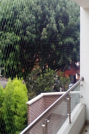 malla-de-seguridad-instalada-en-la-romana-por-blinds-company