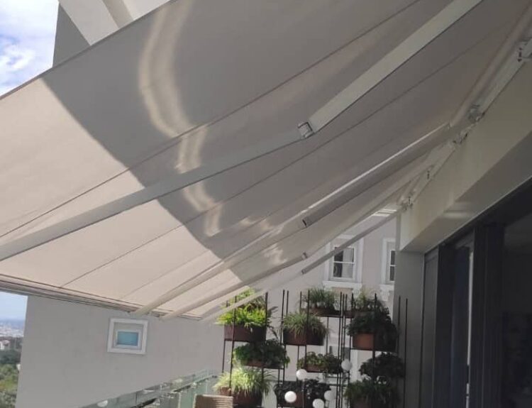 toldo-instalado-en-un-balcon-en-santo-domingo-por-blinds-company toldo-instalado-en-un-balcon-en-santo-domingo-por-blinds-company